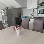 Apartment Lucic - Feels Like Home, Away From Razanj
