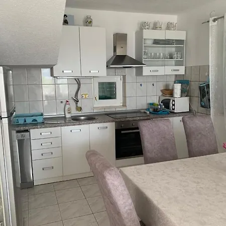 Apartamento Lucic - Feels Like Home, Away From *