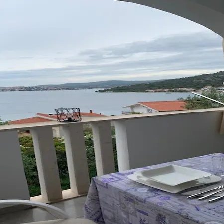 Apartamento Lucic - Feels Like Home, Away From *