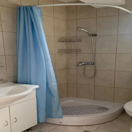 Lucic - Feels Like Home, Away From Apartamento Ražanj