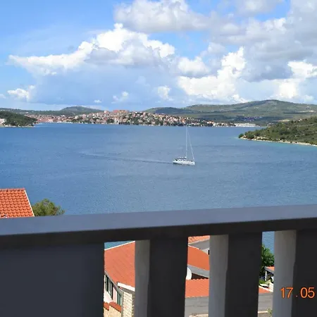 Lucic - Feels Like Home, Away From *