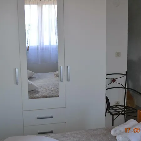 Lucic - Feels Like Home, Away From * Ražanj