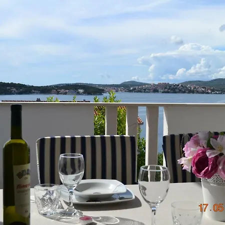 Lucic - Feels Like Home, Away From *