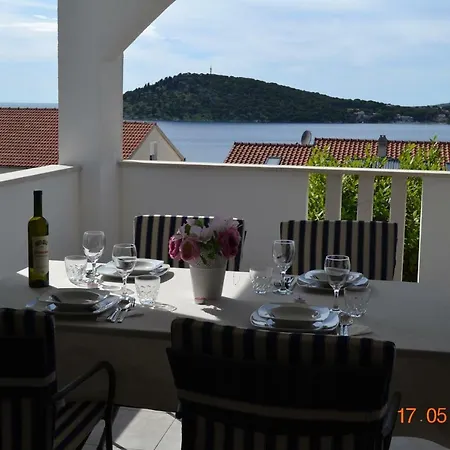 Lucic - Feels Like Home, Away From Ražanj