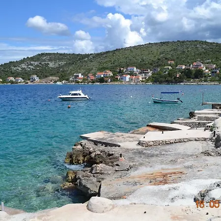 Lucic - Feels Like Home, Away From Ražanj