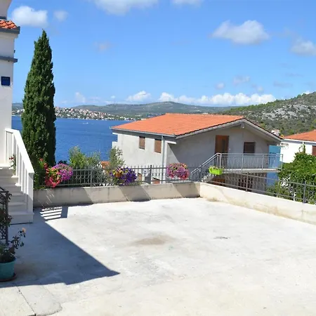 Lucic - Feels Like Home, Away From *