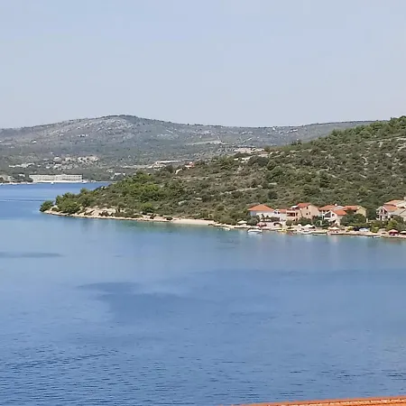 Lucic - Feels Like Home, Away From * Ražanj