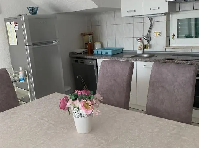 Διαμέρισμα Lucic - Feels Like Home, Away From Ražanj