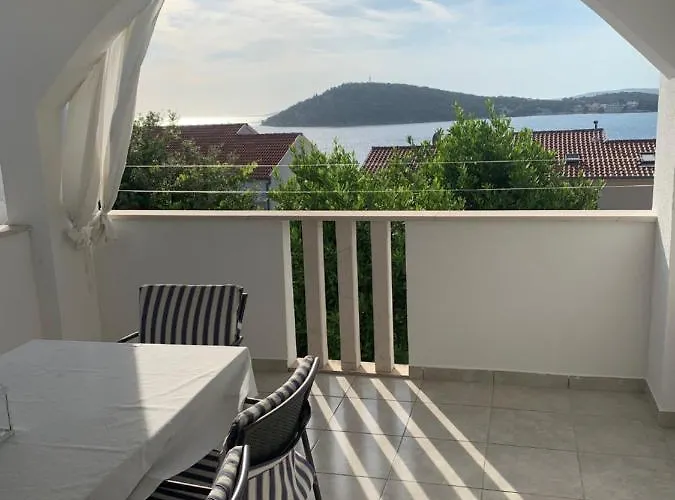 Lucic - Feels Like Home, Away From Ražanj