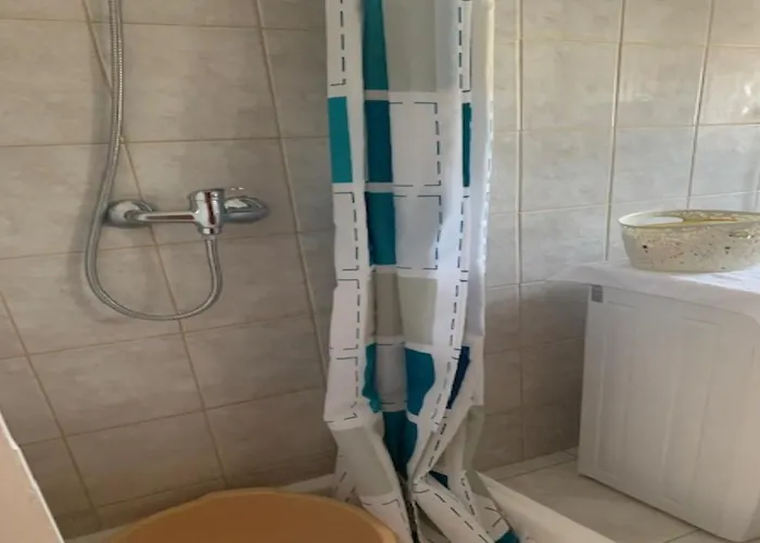 Lucic - Feels Like Home, Away From Lägenhet Ražanj