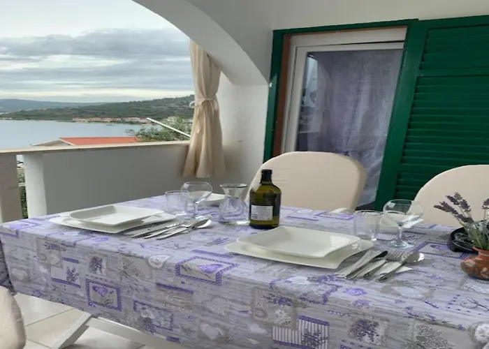 Lucic - Feels Like Home, Away From Lägenhet *