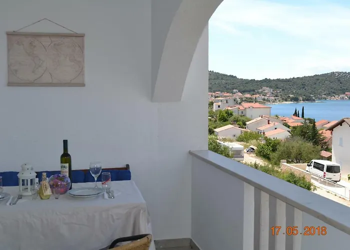 Apartment Lucic - Feels Like Home, Away From