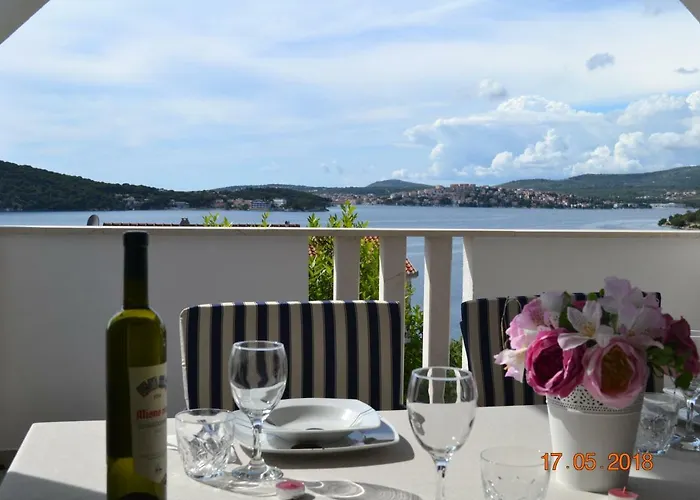 Lucic - Feels Like Home, Away From *