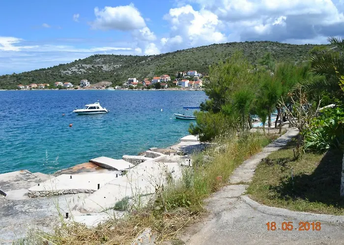 Lucic - Feels Like Home, Away From *