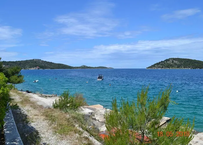 Διαμέρισμα Lucic - Feels Like Home, Away From *