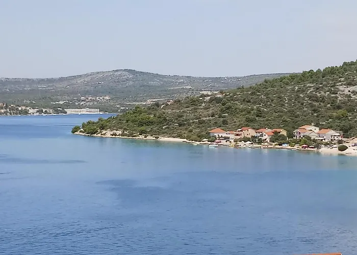 Lucic - Feels Like Home, Away From * Ražanj